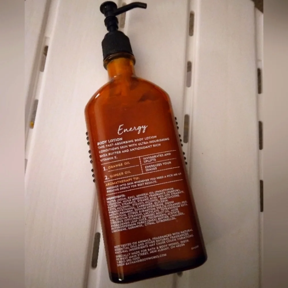 Bath & Body Works Aromatherapy Energy Orange & Ginger Body Lotion - Picture 2 of 3